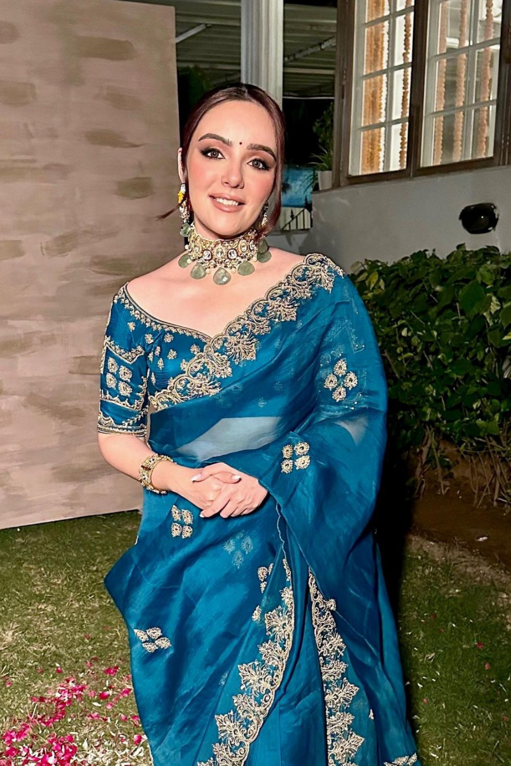Simran Bedi Simran Sethi Bedi in Naseem Saree – Jigar Mali