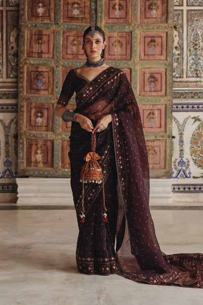 Uthira Saree