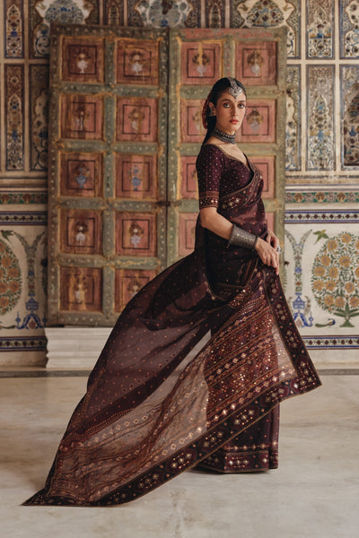 Uthira Saree