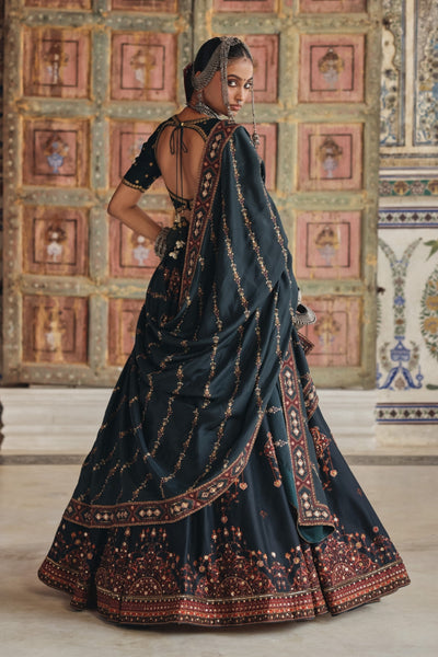 Vidya Ghagra Set