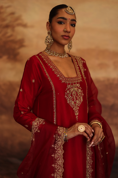 Tanija Suit Set
