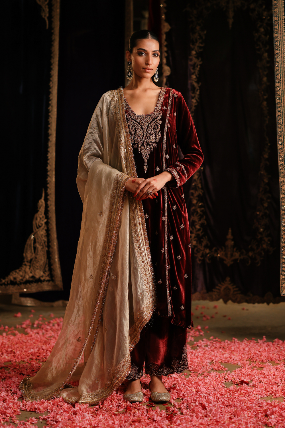 Falisha Suit – Jigar Mali