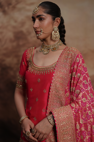 Minha Lehenga Set