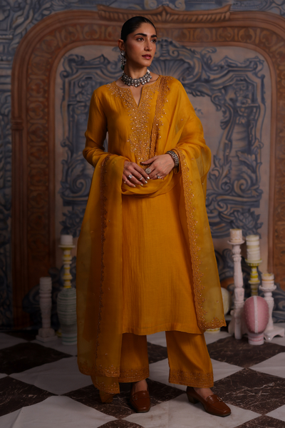 Inira Kurta Set