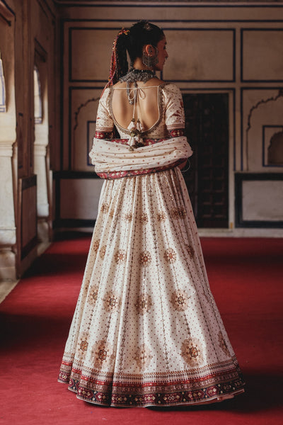 Ishvarya Ghagra Set