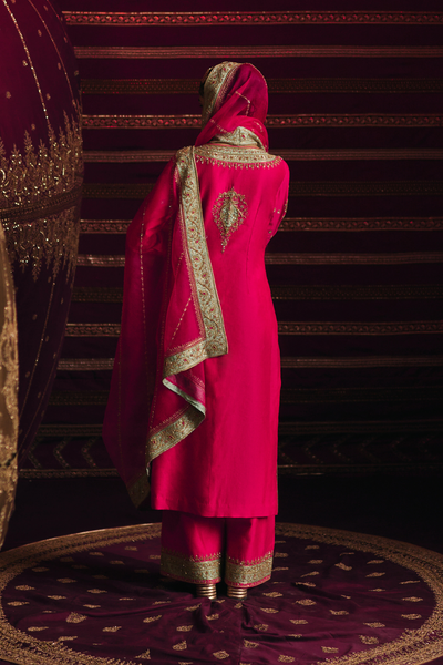Dhanya Suit Set