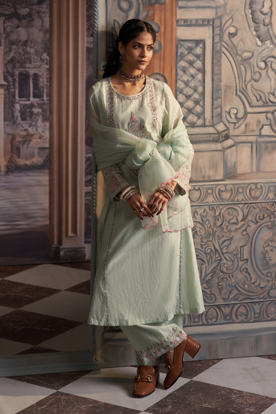 Jivanta Kurta Set