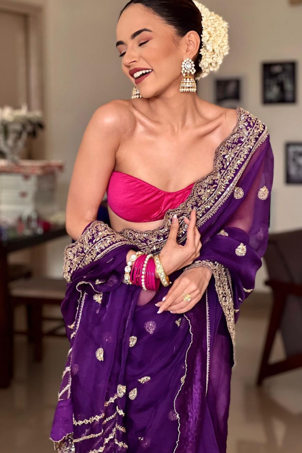 Komal Pandey in Ira Saree