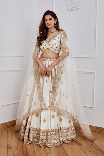 Komal Kapoor in Tahira Lehenga Set